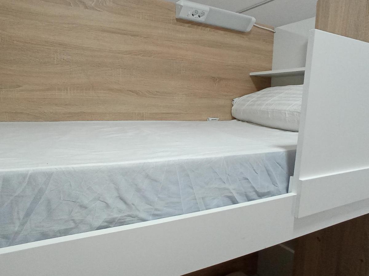 Albergue Alecer Caldas De Reis Esterno foto